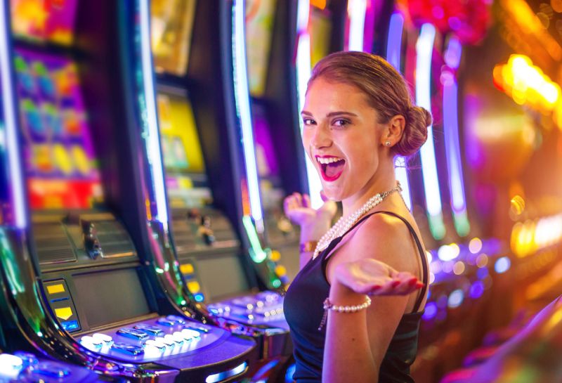 The Top Online Slot Themes That Keep Players Hooked